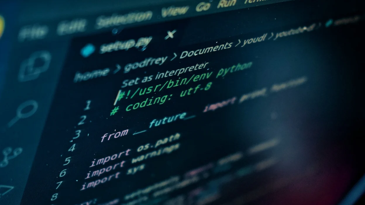 belajar framework Python